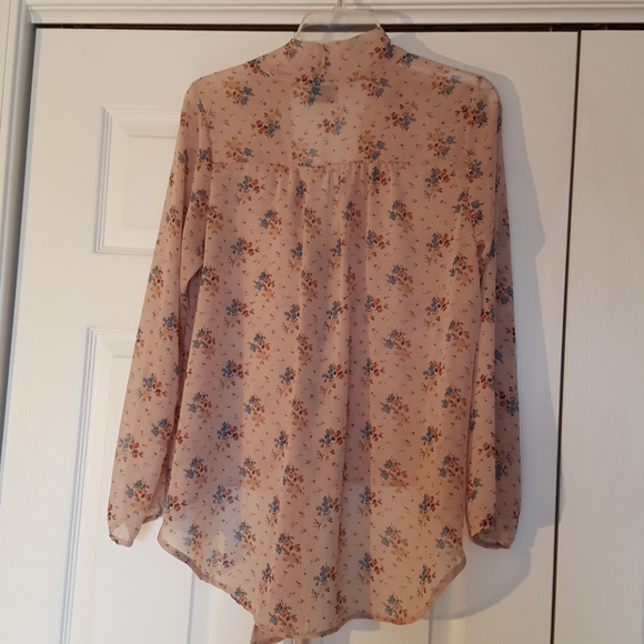 Boutique brand Lot Apparel sheer floral blouse size large euc - Picture 8 of 8